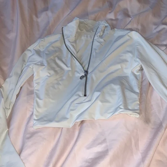 MESHKI mock zip crop top xs white worn - Picture 3 of 3